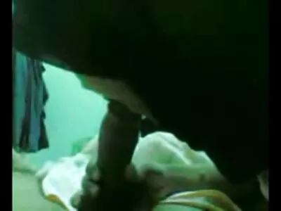 Gedwongen vrouw gratis pornifilm nam haar mond