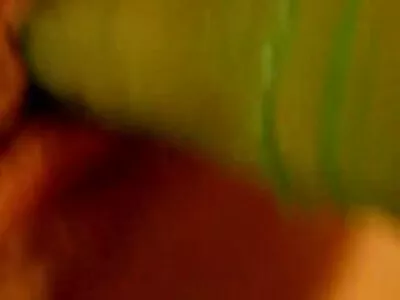 Jonge volwassen houdt gratis soft porno van